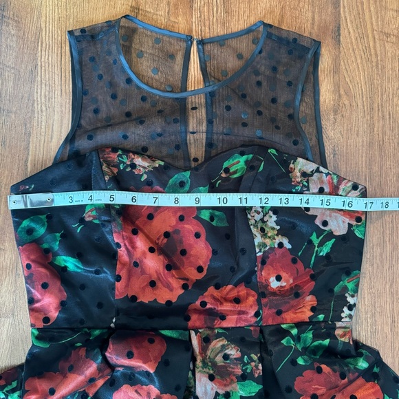 Beautiful Cleo Party Dress - Picture 9 of 11